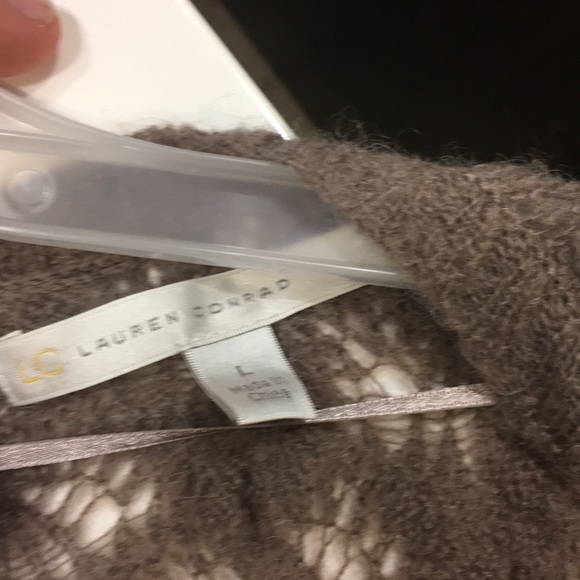 Lauren Conrad Scalloped back Sweater - Picture 2 of 3